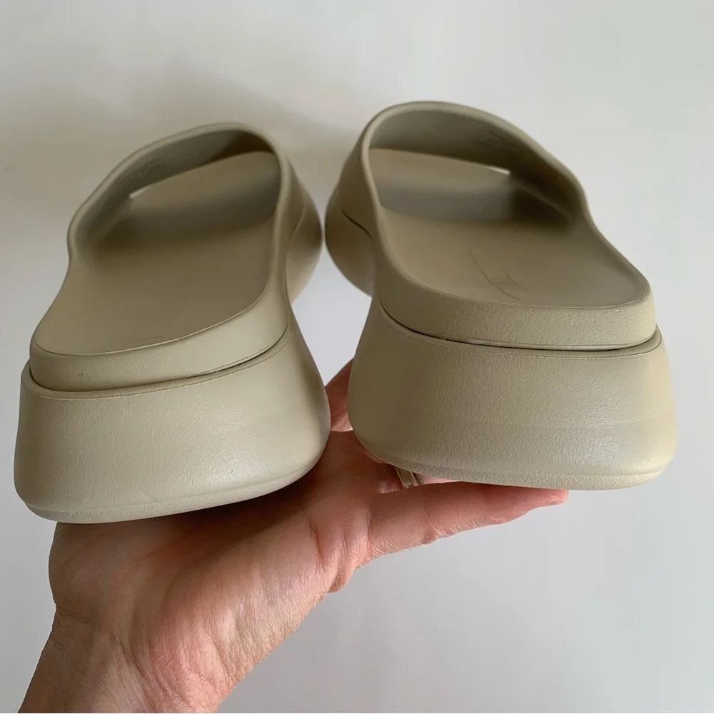Zara Flat Sandal Ivory Cream Platform Rubber Slide Sandal beige - Picture 11 of 13